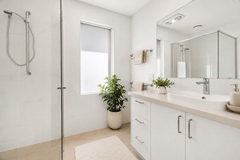 Stylish north-facing two-bedroom apartment!