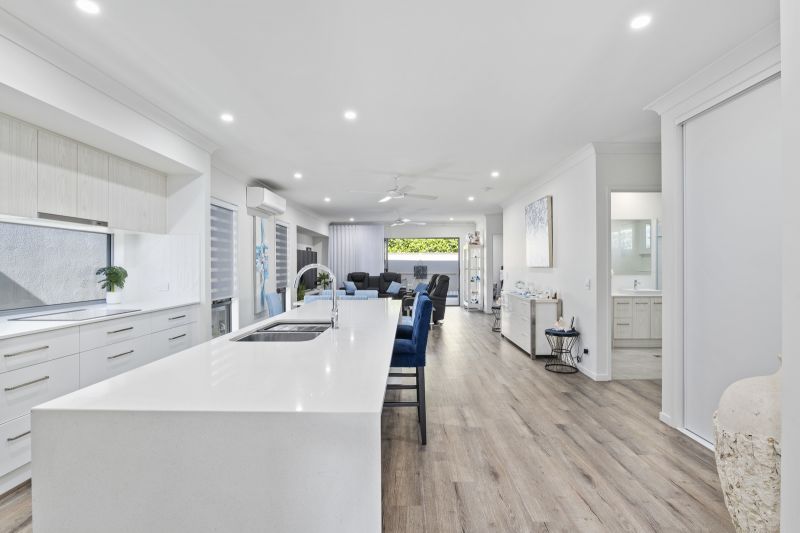 Site 43 - Established Kalbar