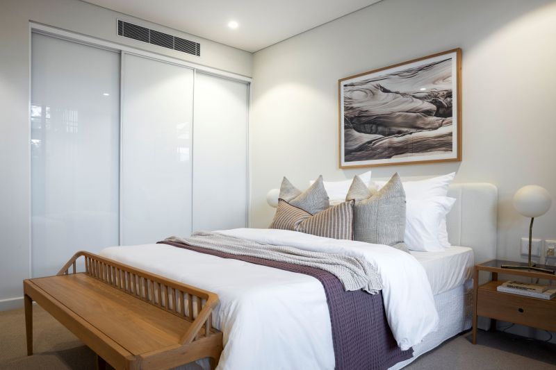 Spacious, light-filled 1-bedroom ground-floor apartment