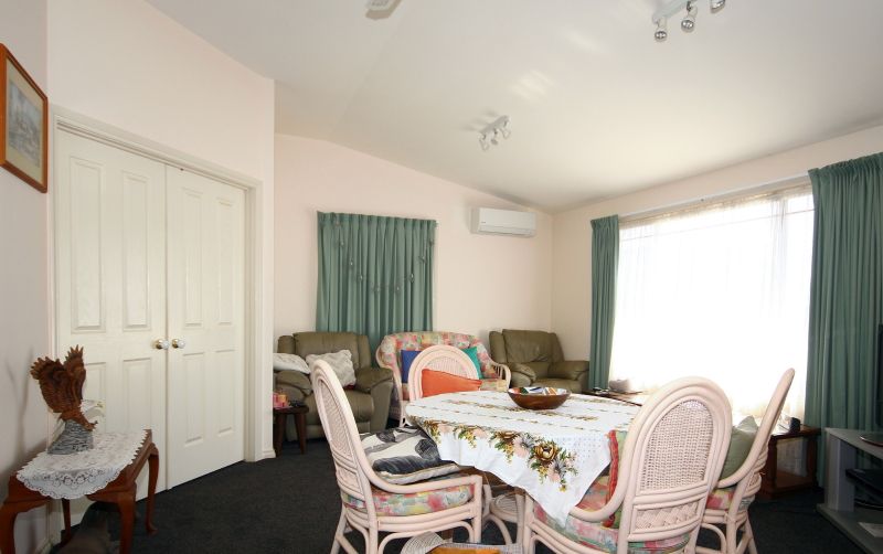 Palm Lake Resort – Banora Point, Over 50’s Pet friendly Lifestyle Village