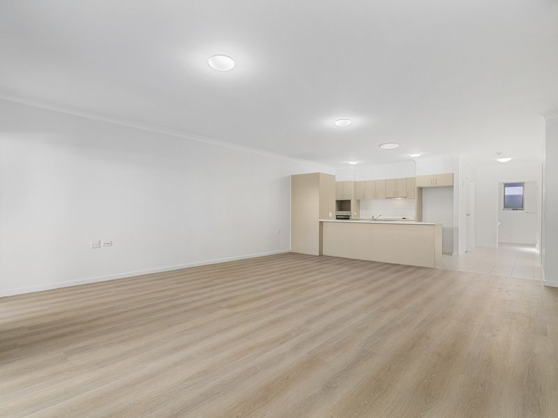 Private Villa Near Community Centre