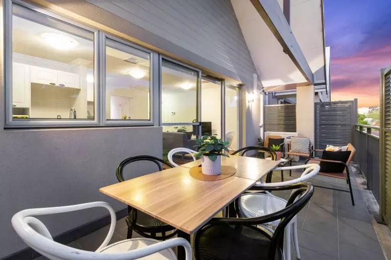 Fantastic Inner City Contemporary Lifestyle!