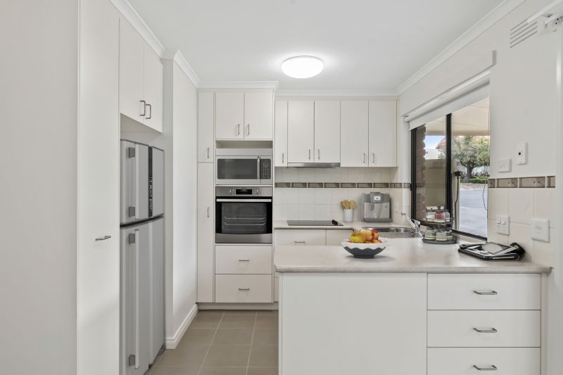 Two bed home with multiple living options