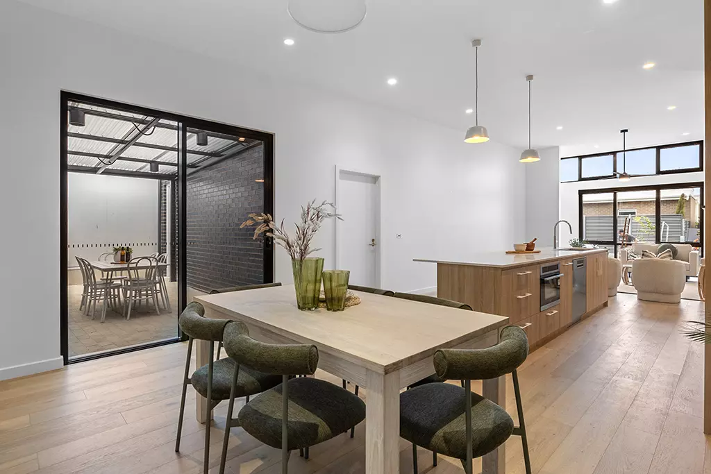 Unit 71 available now please call Andrea on 0455 448 831 to arrange an inspection. 