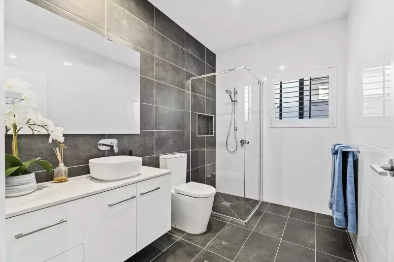 Site 446 - Established Special