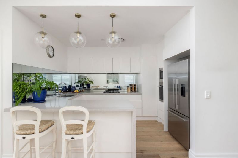 Lakeside Views - Relaxed, Stylish Living at its Best!