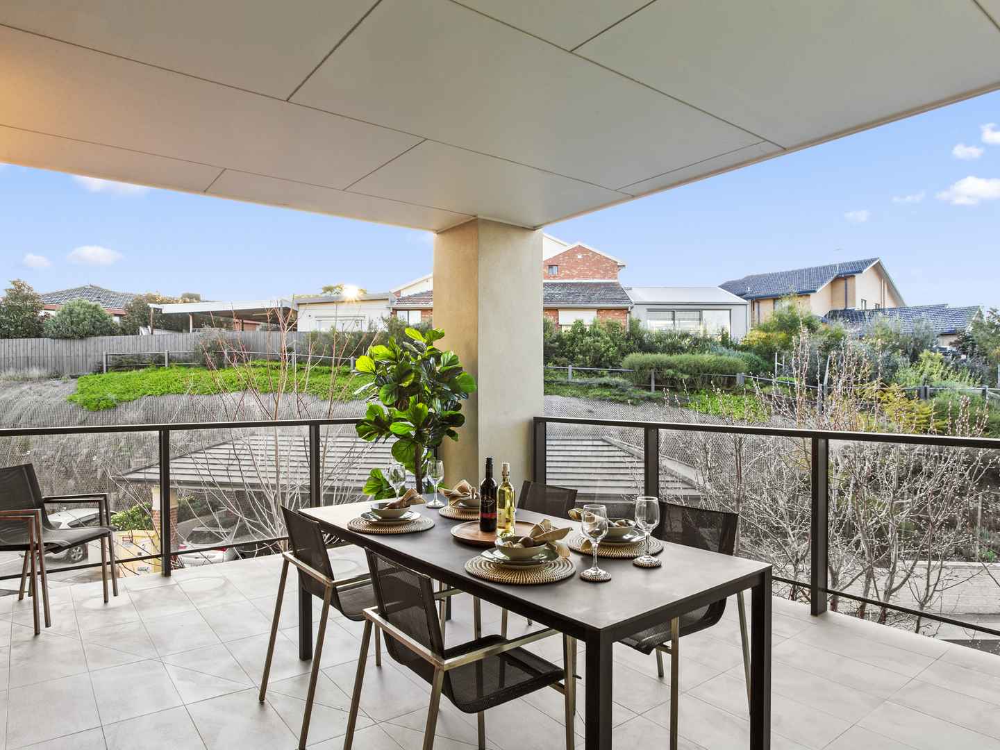 Rare North-Facing Apartment Offering Incredible Location & Views!