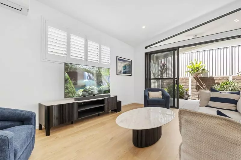 Stunning Modern Haven – Designed for Effortless Living