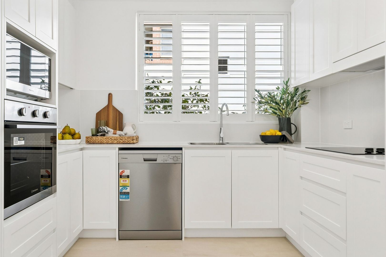 Ground Floor Apartment - Unique Leasehold Listing!