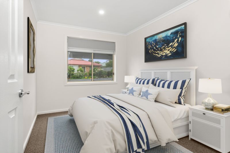 Conveniently located villa in a vibrant community