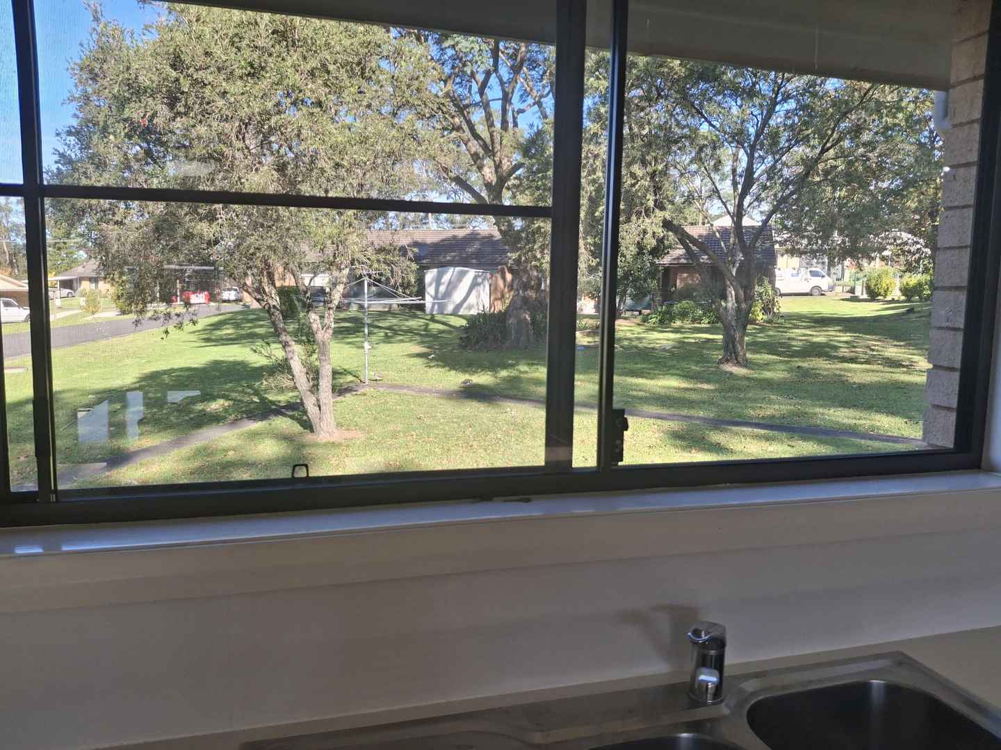 Spacious and Bright 2 Bedroom Room Home