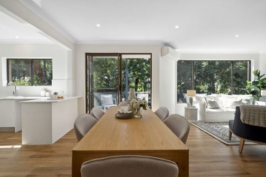 Contemporary & Stylish with Tranquil Reserve Views