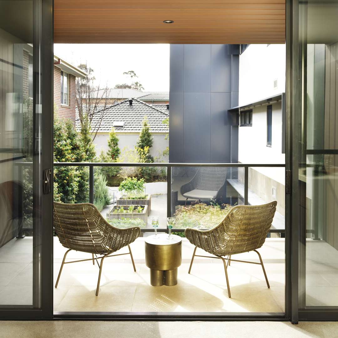 Secure the Largest Apartment Left!