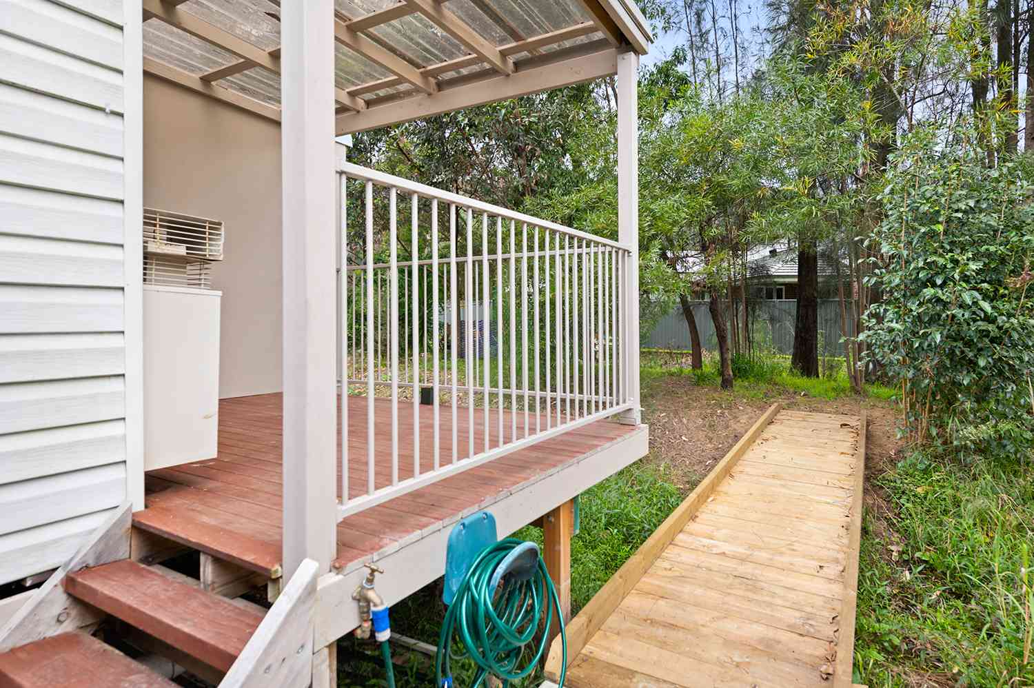 Love a Garden? Convenient Location too !