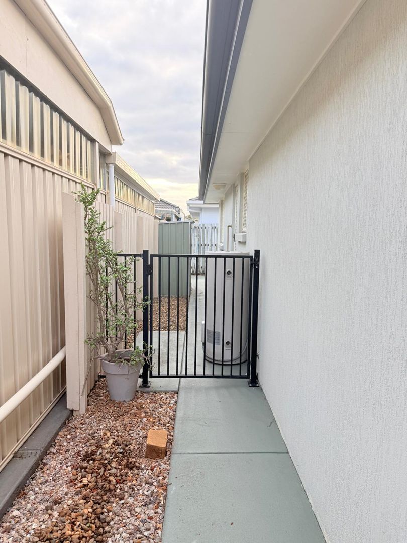 Tidy 2 bedroom home in an Over 50's Lifestyle complex