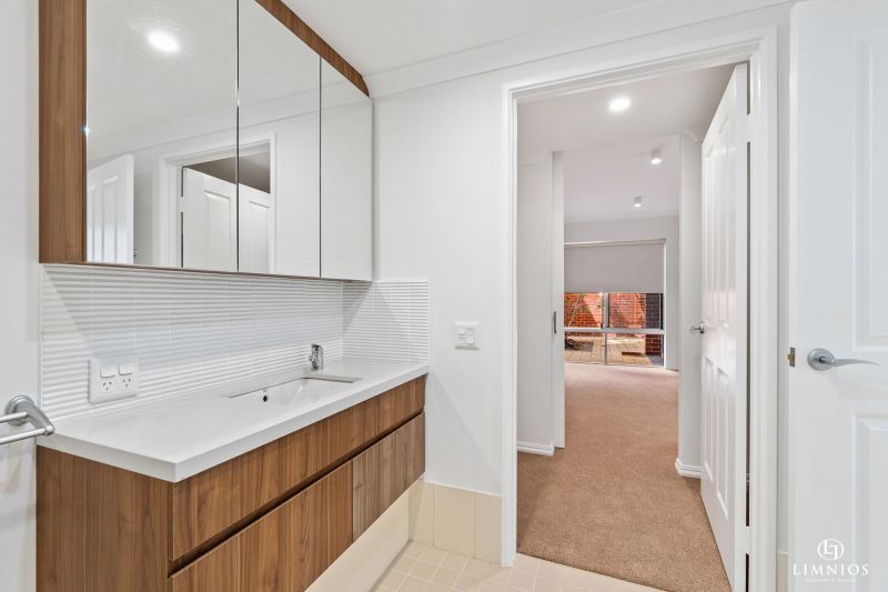 SOLD North facing, courtyard villa in the heart of Mercy Village.