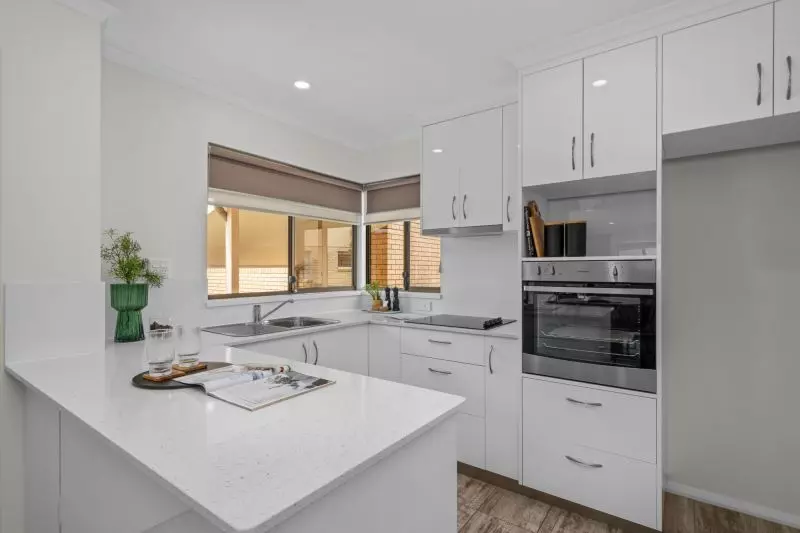 Modern villa with views of Bilton Bay