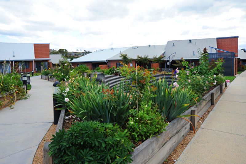 Newly refurbished 2-bedroom villa | Uniting Amala