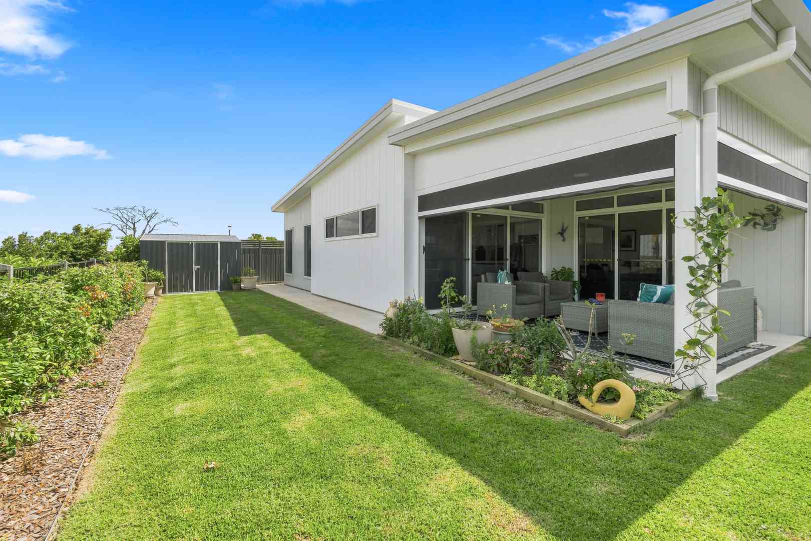 Home 1 | A Corner Position, A Garden Outlook & A Lifestyle to Love