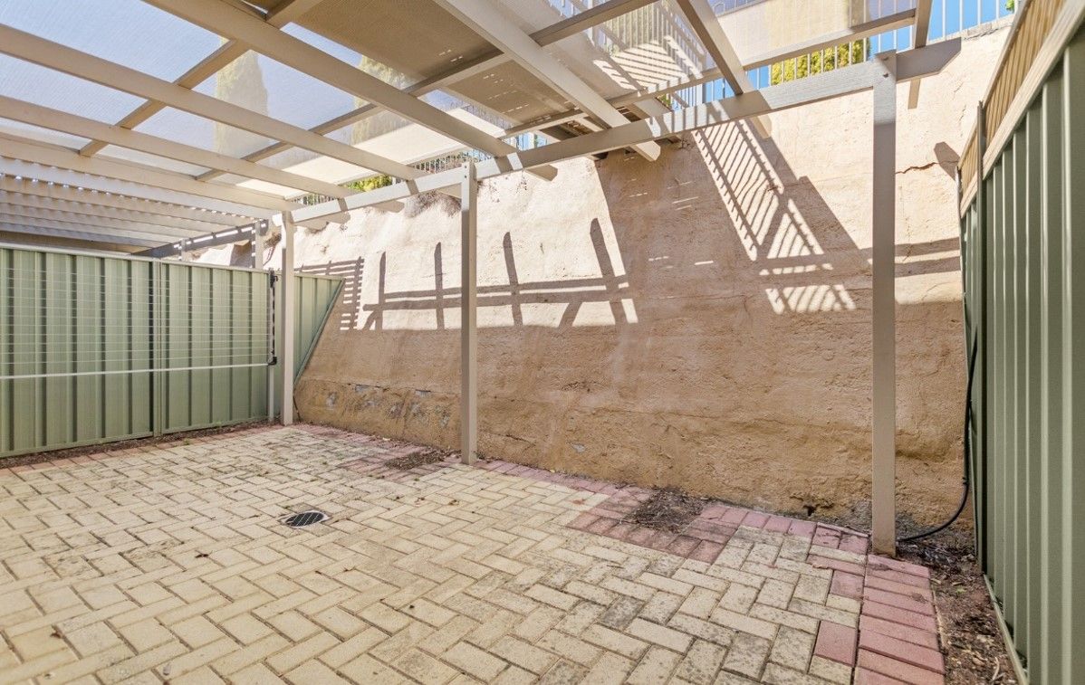 221/ 18 McHarg Road, Happy Valley