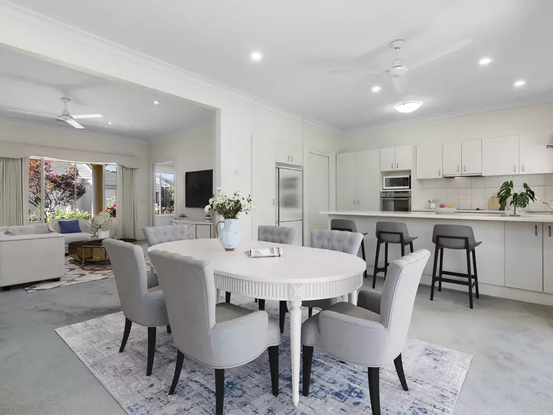 Lakefront Living and Golf Course Views