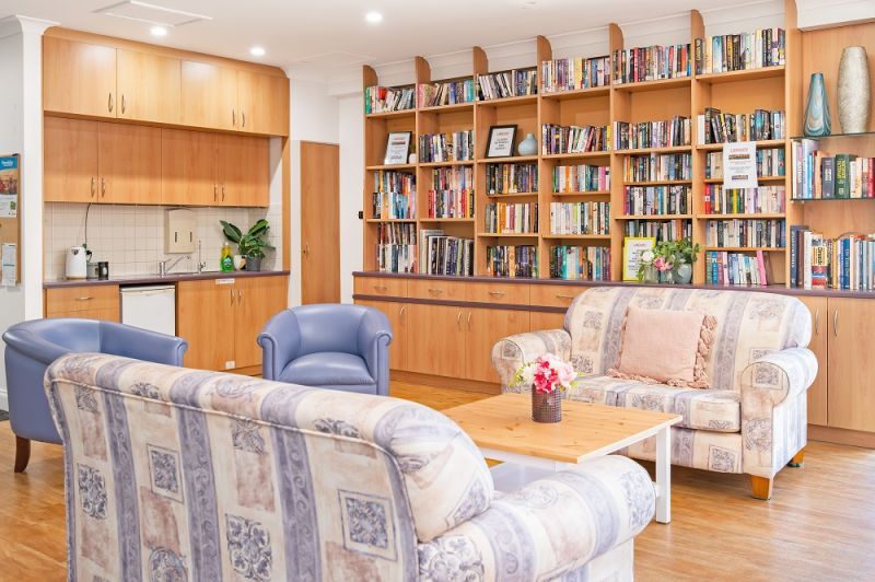 Spacious and light filled serviced apartment