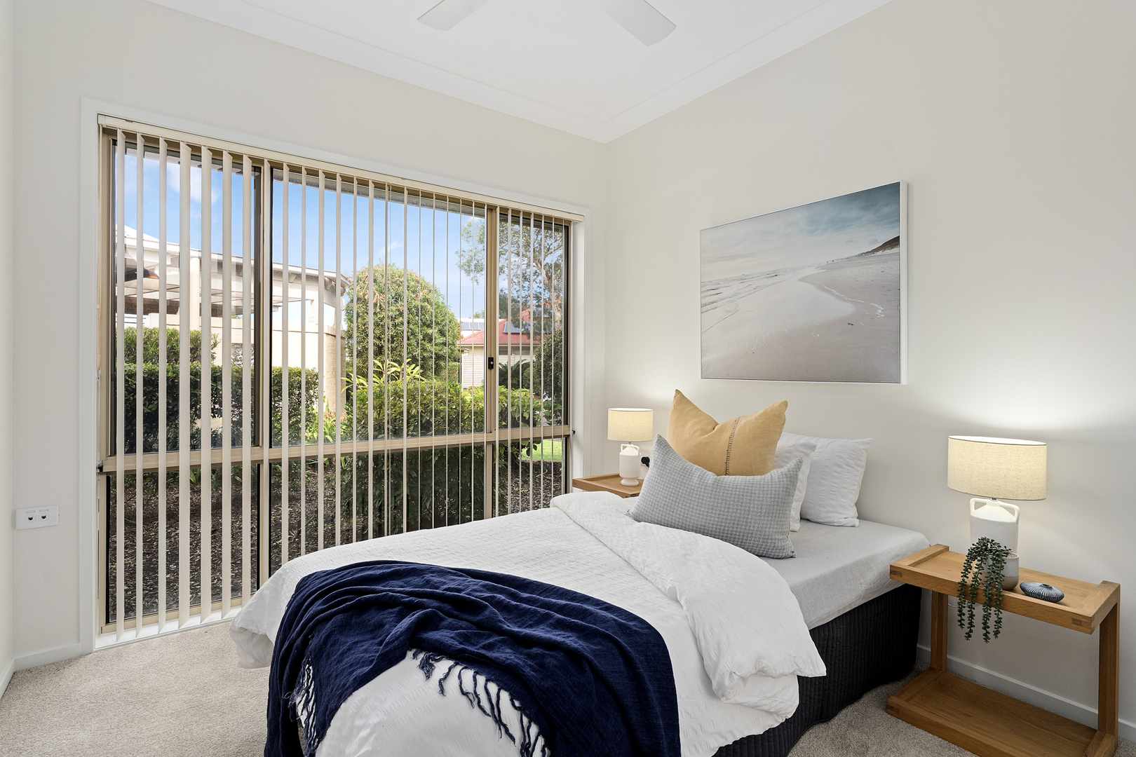 Spacious and Modern 3 Bedroom Home - Sovereign Home 51