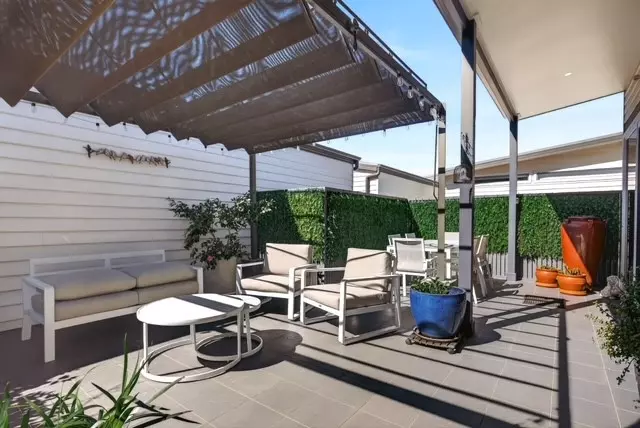  Beautifully renovated 3 Bedroom Villa