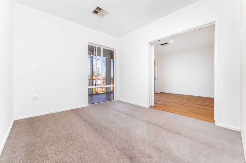 Enclosed Balcony with Beautiful Views