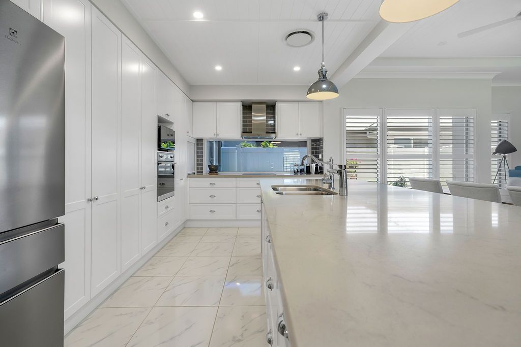 Palm Lake Resort Beachmere Bay