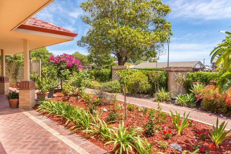 ARCADIA WATERS BICTON - Sought After 3 Bed Villa with Garden Views