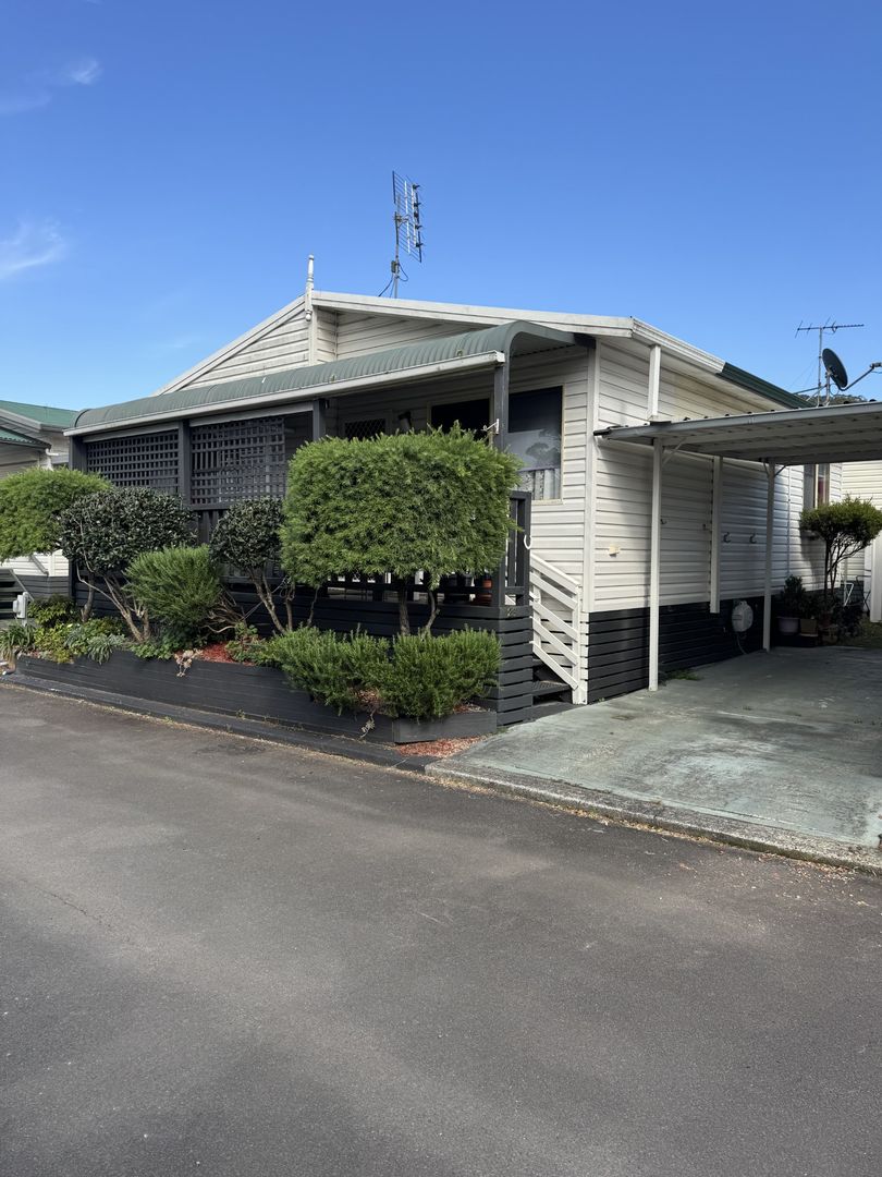 Charming two-bedroom in over 50s lifestyle community