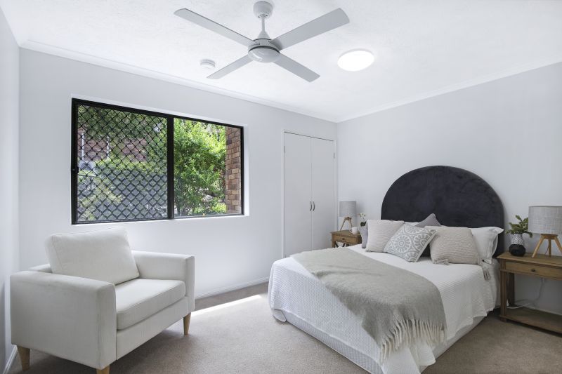 Modern 2-bedroom villa in quiet location