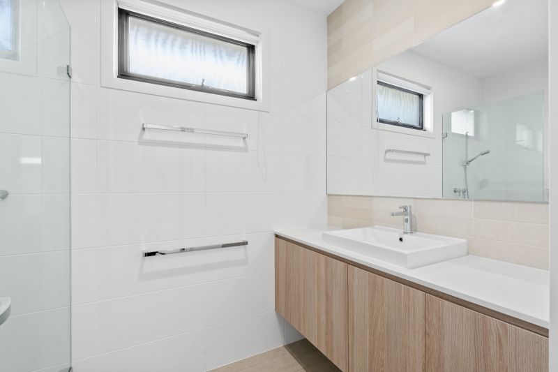 Everyday Elegance - Modern Two-bedroom Home