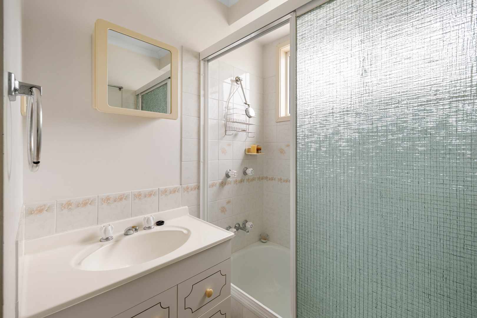 Well presented and Low Maintenance