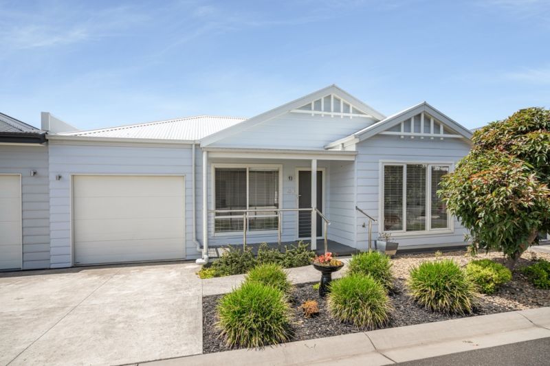 Lifestyle Communities Bittern - Stylish, light-filled living in a vibrant community