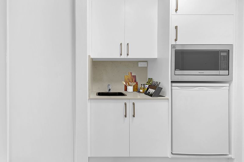 Fully refurbished ground floor studio apartment with chef-prepared meals and cleaning included