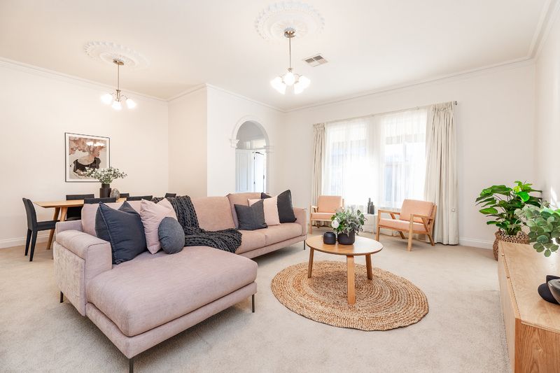 Live in style and prestige by the sea!