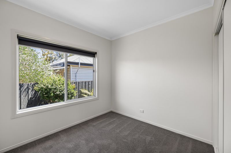 Bright and Spacious Home with Landscaped Gardens