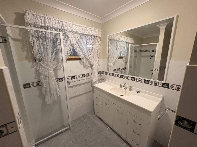 Great Position in Charming Community!