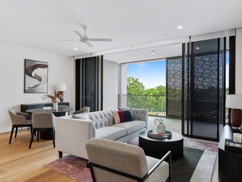 North-East Facing with Tranquil Garden and Lake Views