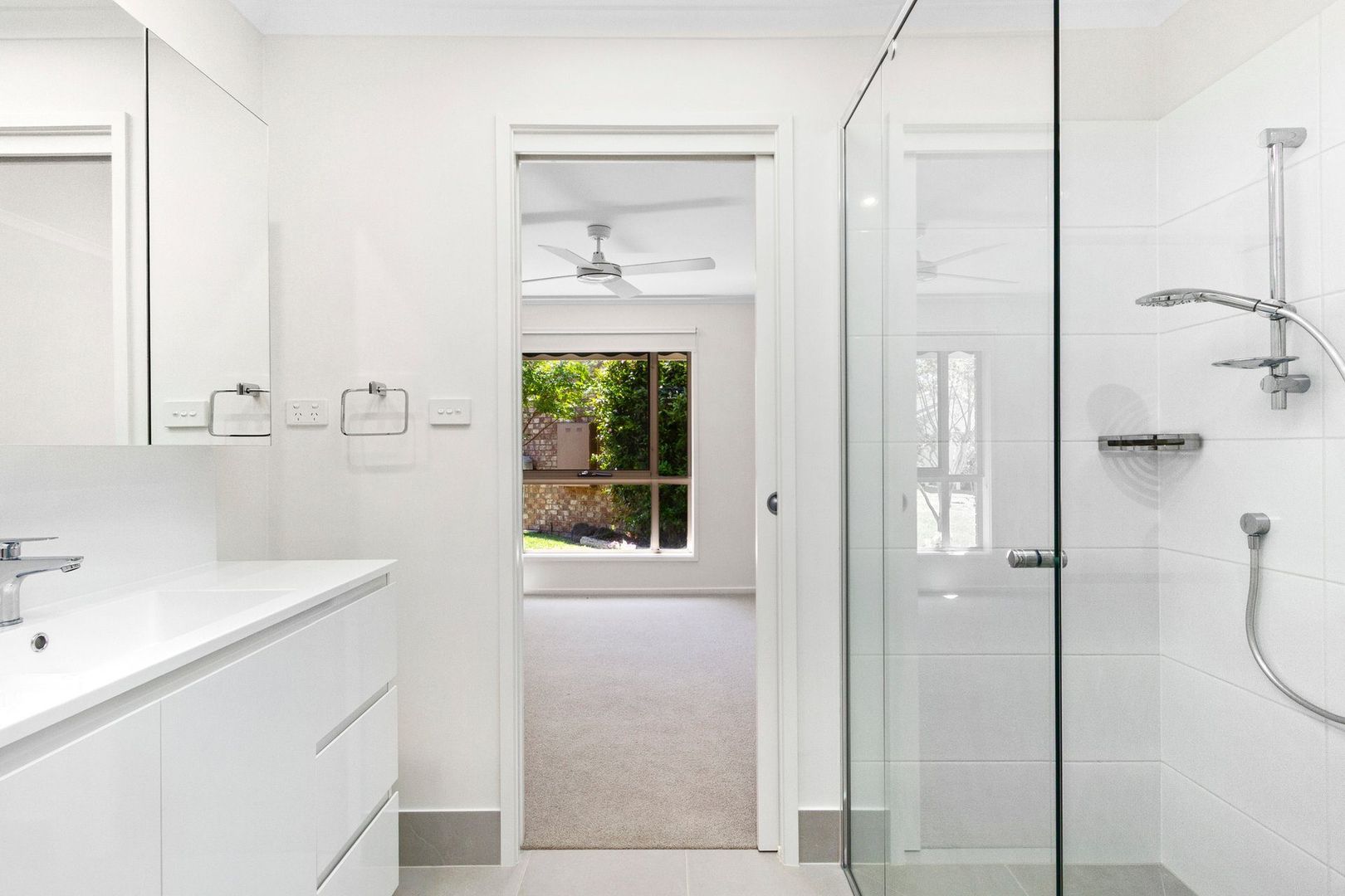 Light-Filled Living, Fresh New Style