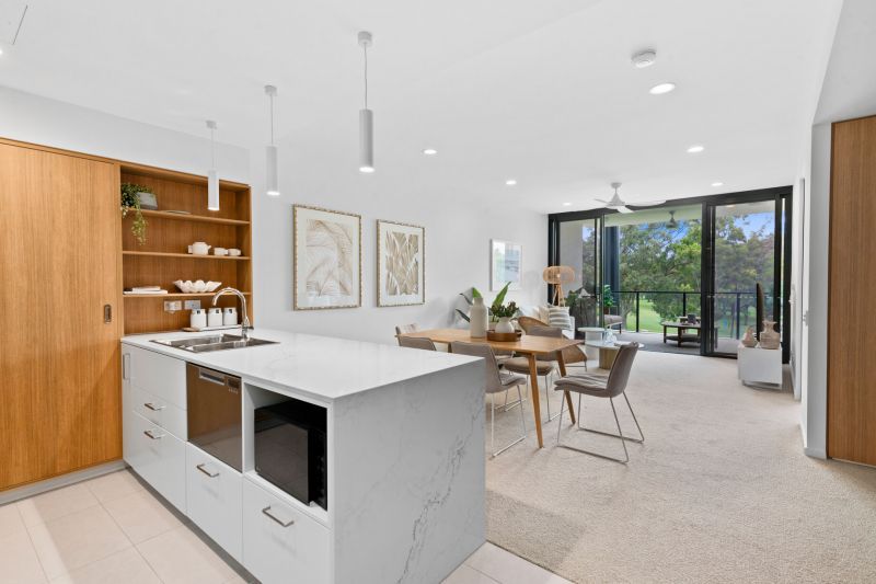 South-facing apartment with stunning Burleigh Golf Course views