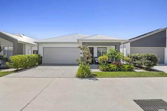 Site 151 - Established Kalbar