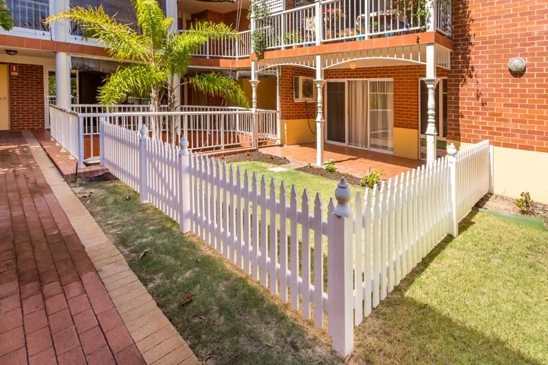 STUNNING NORTH FACING GROUND FLOOR APARTMENT