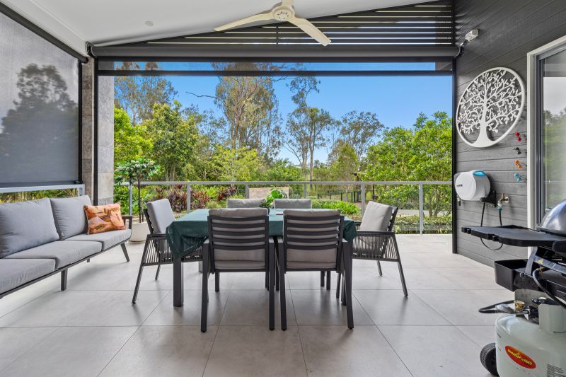 Motivated Seller!
Spacious Living with Bushland Views