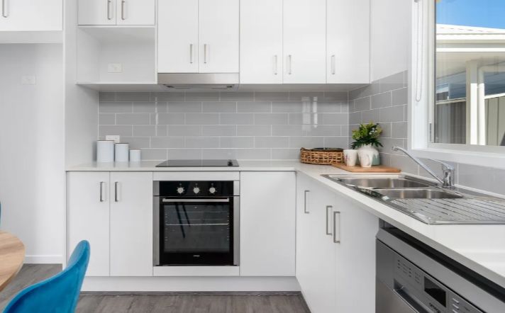 2 Bedrooms, 2 Bathrooms & move in Before Christmas!