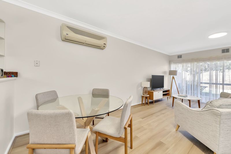 Refreshed Villa with Sunlit Patio and Open-Plan Living