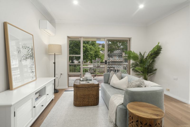 Light & bright one-bedroom unit