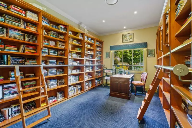 Friendly and social community with spacious villas!